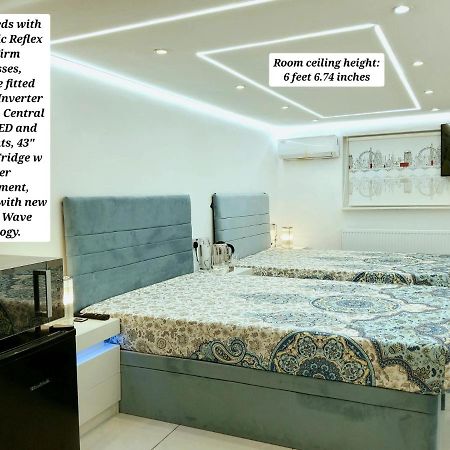Air Conditioned Modern Double Bed Room With Private Attached Bathroom - Free Parking - Near London Heathrow Airport & Southall Broadway 외부 사진