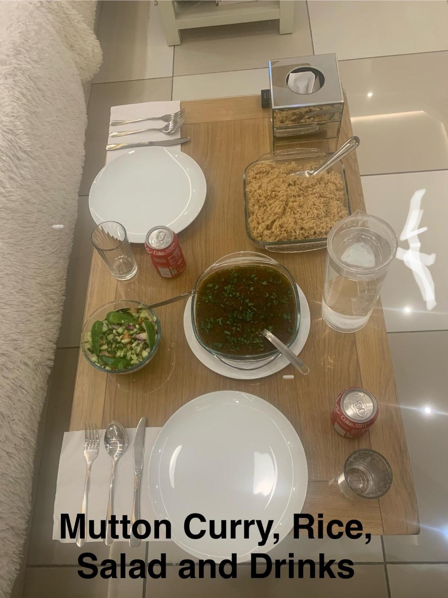 Air Conditioned Modern Double Bed Room With Private Attached Bathroom - Free Parking - Near London Heathrow Airport & Southall Broadway 외부 사진