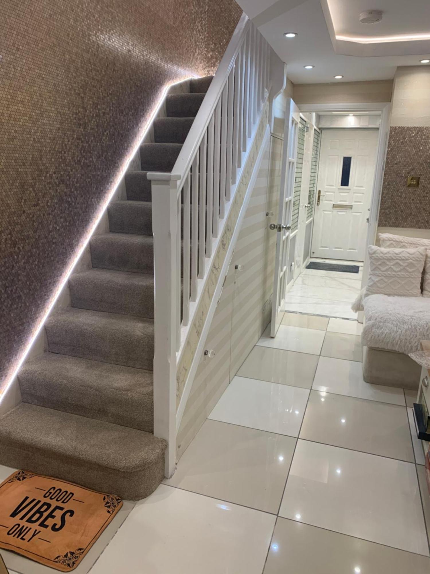 Air Conditioned Modern Double Bed Room With Private Attached Bathroom - Free Parking - Near London Heathrow Airport & Southall Broadway 외부 사진